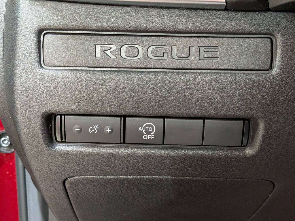 Nissan Rogue 2024