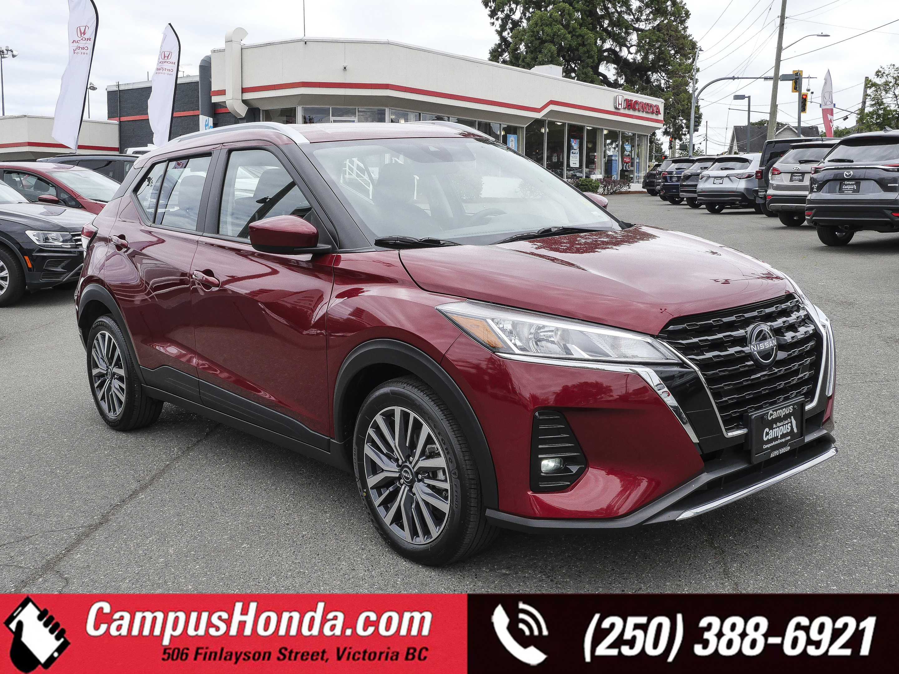 Red 2025 Nissan Kicks SUV / Crossover Front-Wheel Drive Continuously Variable Transmission