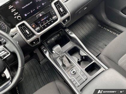 used 2022 Kia Sorento car, priced at $29,987