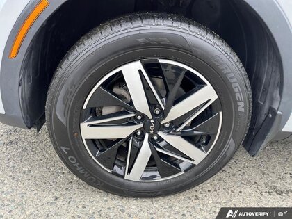 used 2022 Kia Sorento car, priced at $29,987
