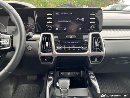 used 2022 Kia Sorento car, priced at $29,987