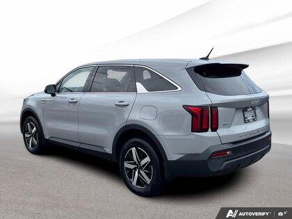 used 2022 Kia Sorento car, priced at $29,987