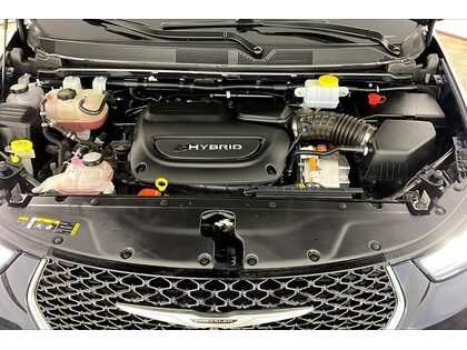 used 2023 Chrysler Pacifica Hybrid car, priced at $39,998