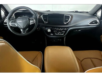 used 2023 Chrysler Pacifica Hybrid car, priced at $39,998