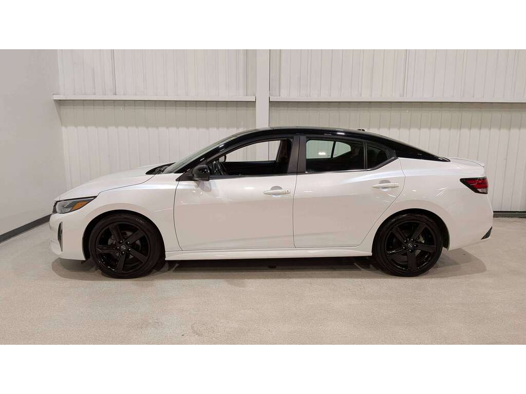 Nissan Sentra 2024
