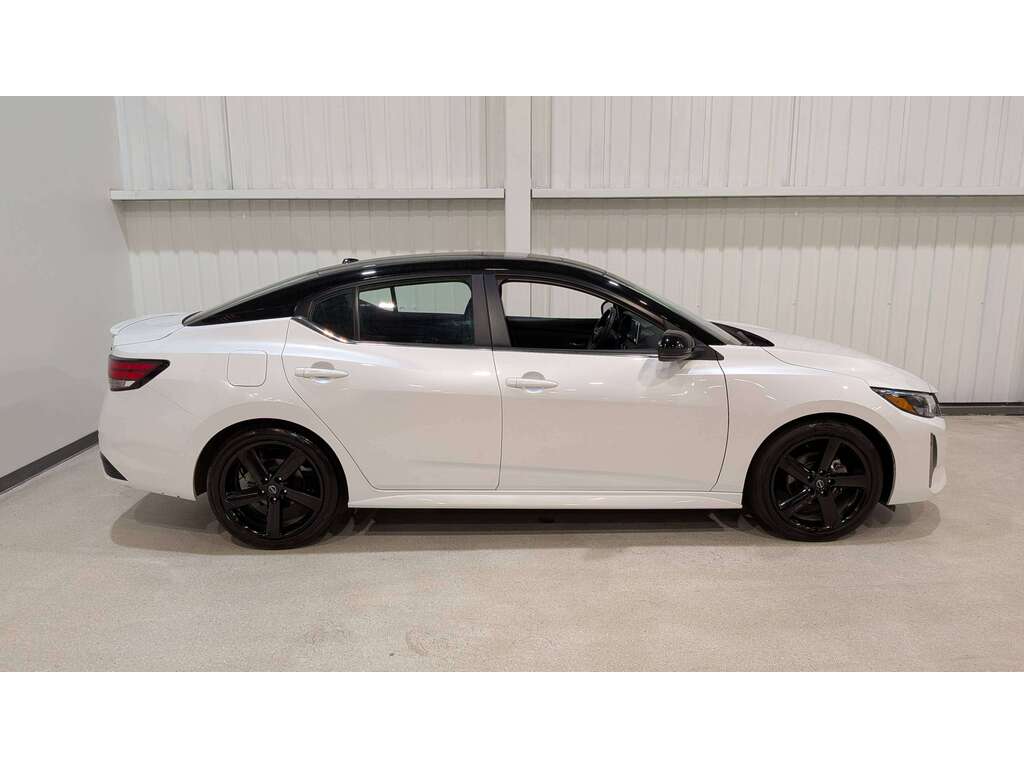 Nissan Sentra 2024