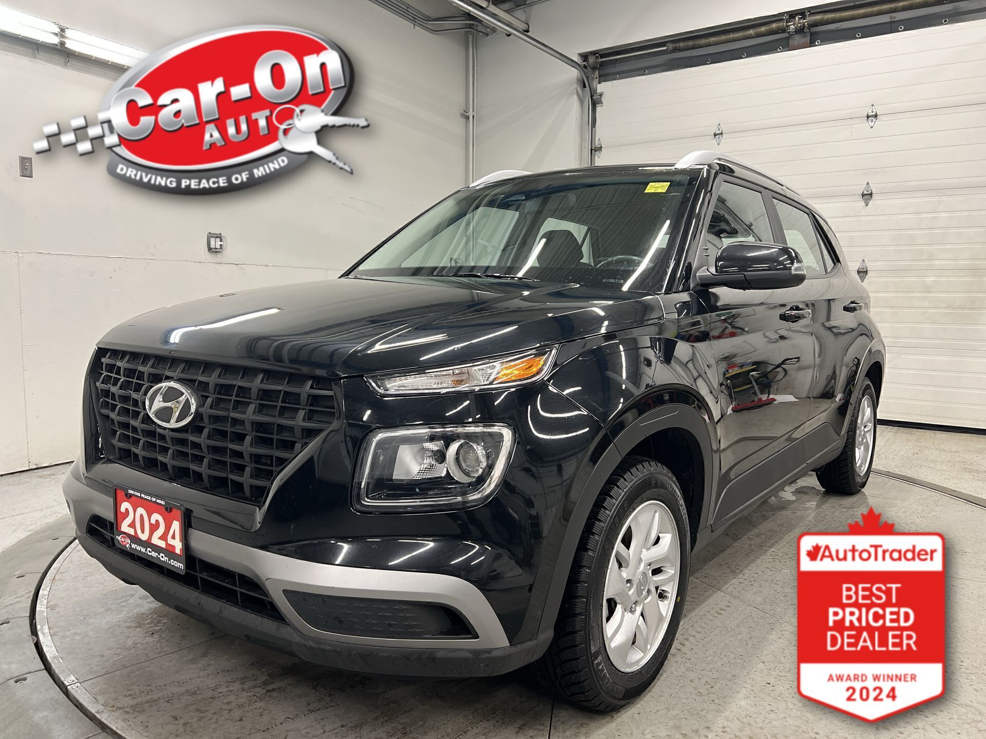 Black 2024 Hyundai Venue SUV / Crossover Automatic