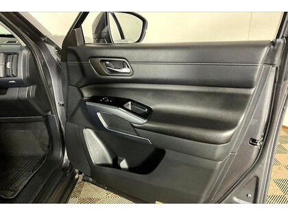 used 2022 Nissan Pathfinder car, priced at $30,998