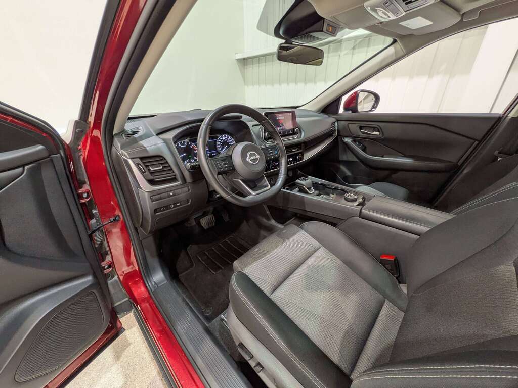 Nissan Rogue 2024