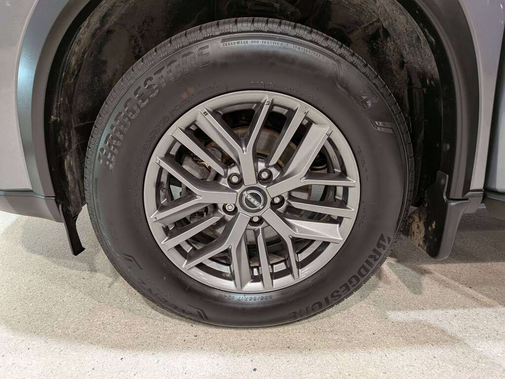 Nissan Rogue 2024