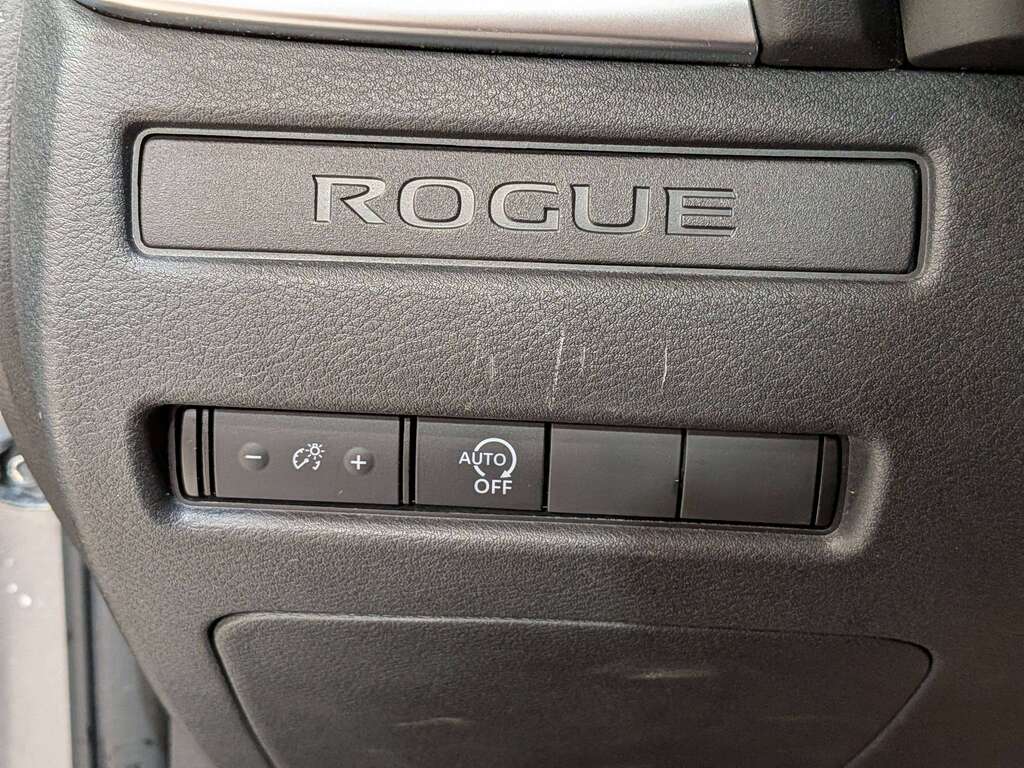 Nissan Rogue 2024