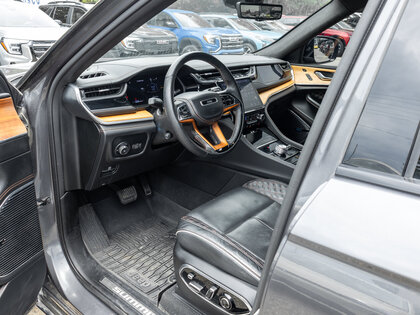 used 2023 Jeep Grand Cherokee car, priced at $40,595