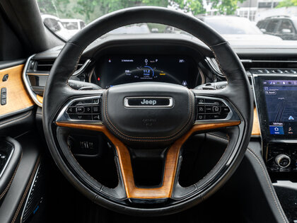 used 2023 Jeep Grand Cherokee car, priced at $40,595