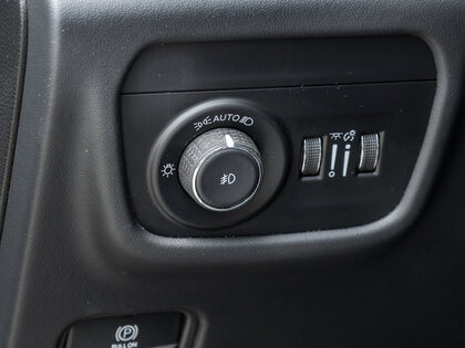 used 2023 Jeep Grand Cherokee car, priced at $40,595