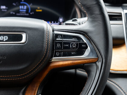 used 2023 Jeep Grand Cherokee car, priced at $40,595