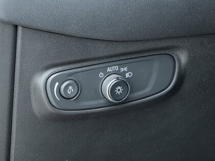 used 2022 Chevrolet Equinox car, priced at $23,495