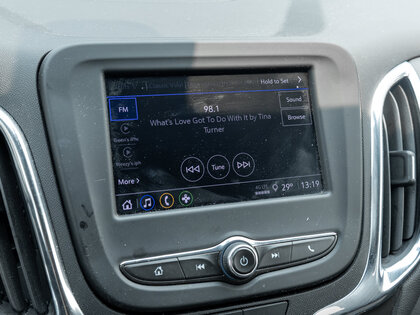 used 2022 Chevrolet Equinox car, priced at $23,495
