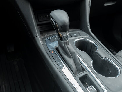 used 2022 Chevrolet Equinox car, priced at $23,495
