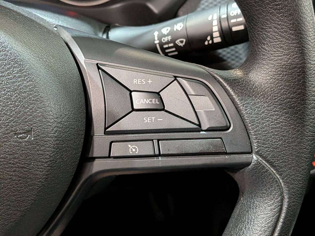 Nissan NissanKicks 2024