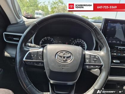 used 2021 Toyota Highlander car, priced at $37,995