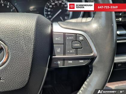 used 2021 Toyota Highlander car, priced at $37,995
