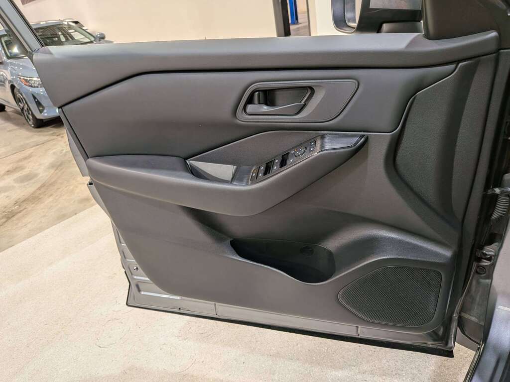 Nissan Rogue 2024