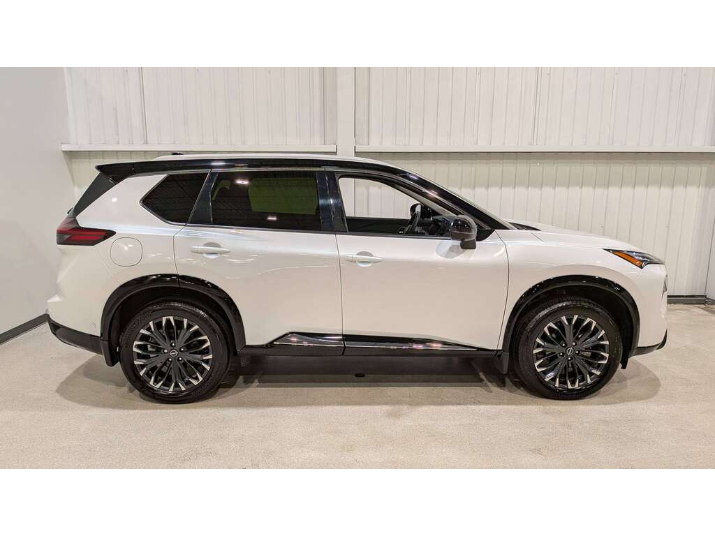 Nissan Rogue 2024