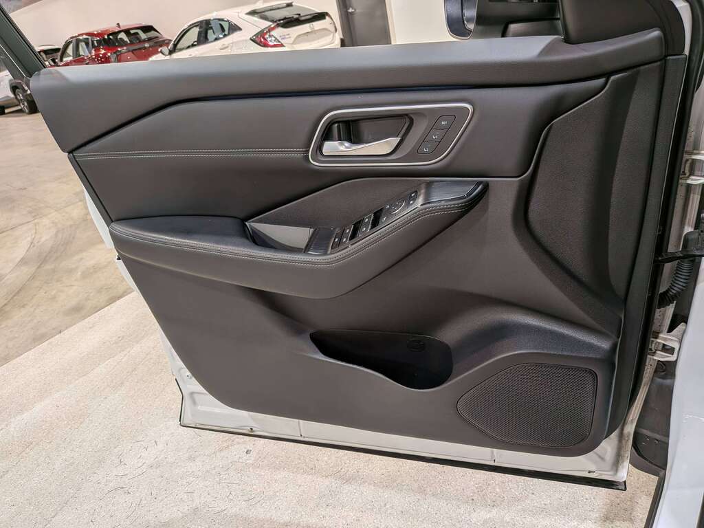 Nissan Rogue 2024