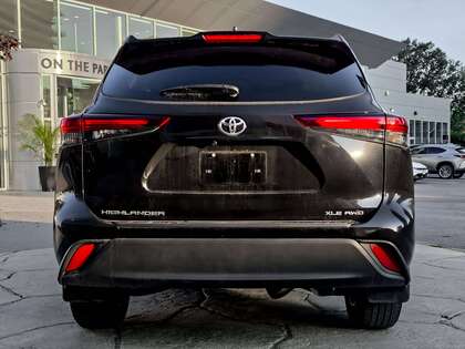 used 2025 Toyota Highlander car, priced at $50,995