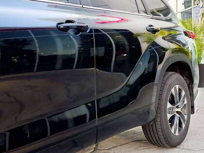 used 2025 Toyota Highlander car, priced at $50,995