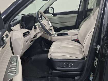 used 2023 Hyundai Palisade car, priced at $43,153