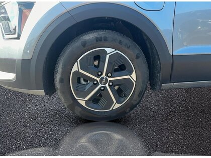 used 2023 Kia Niro PHEV car, priced at $28,999