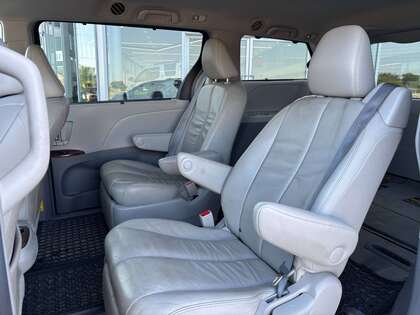 used 2014 Toyota Sienna car