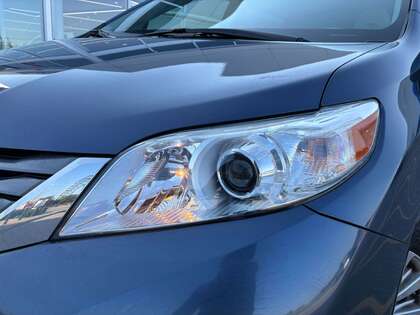 used 2014 Toyota Sienna car