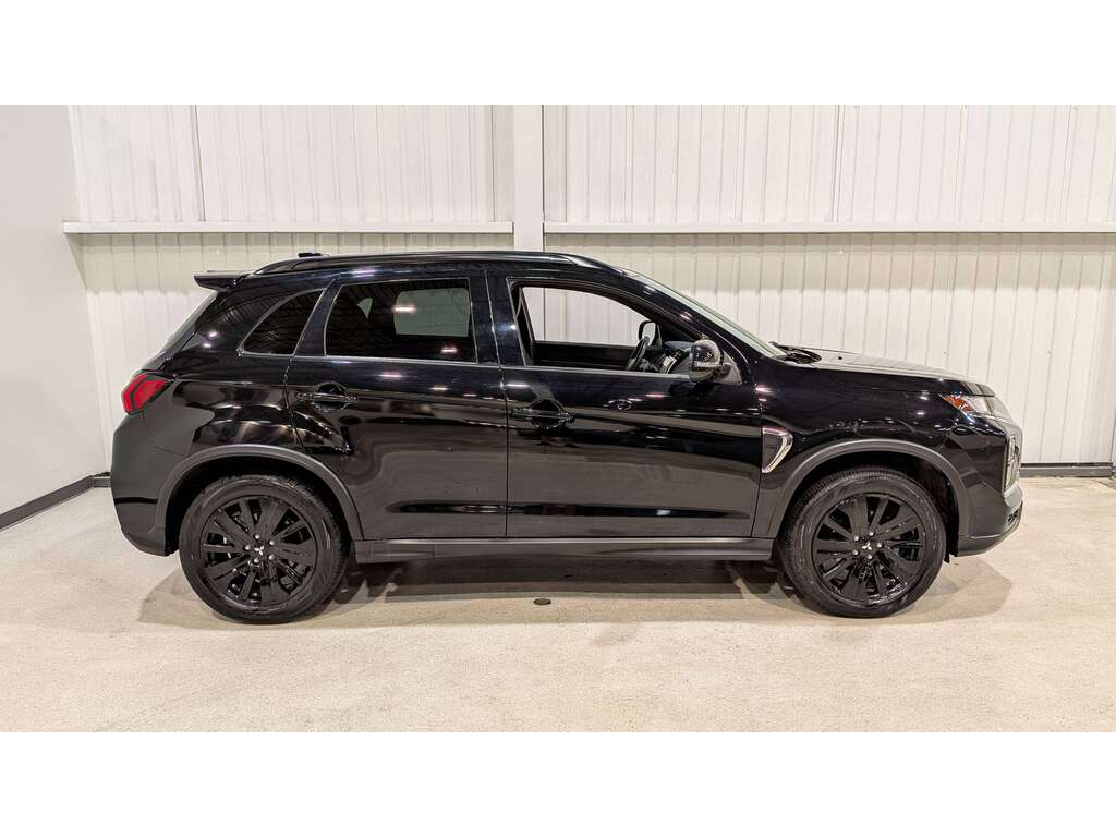 Mitsubishi RVR 2023