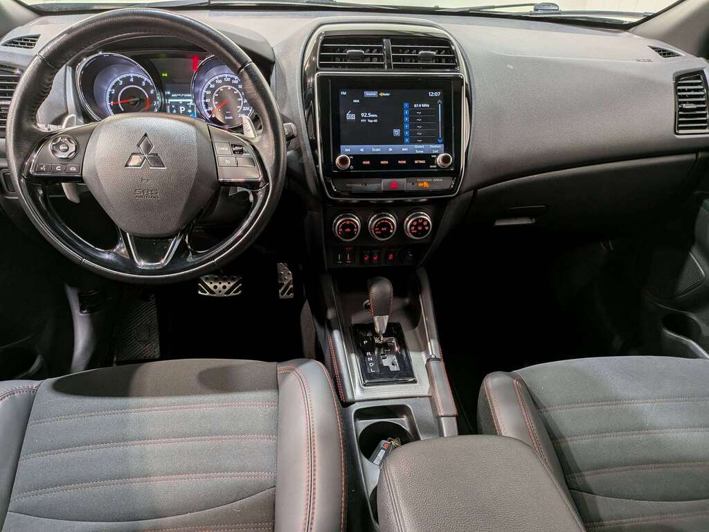 Mitsubishi RVR 2023