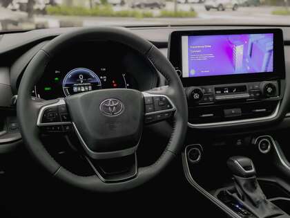 used 2025 Toyota Grand Highlander car, priced at $49,995