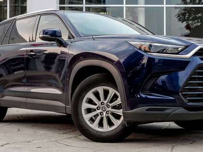 used 2025 Toyota Grand Highlander car, priced at $49,995
