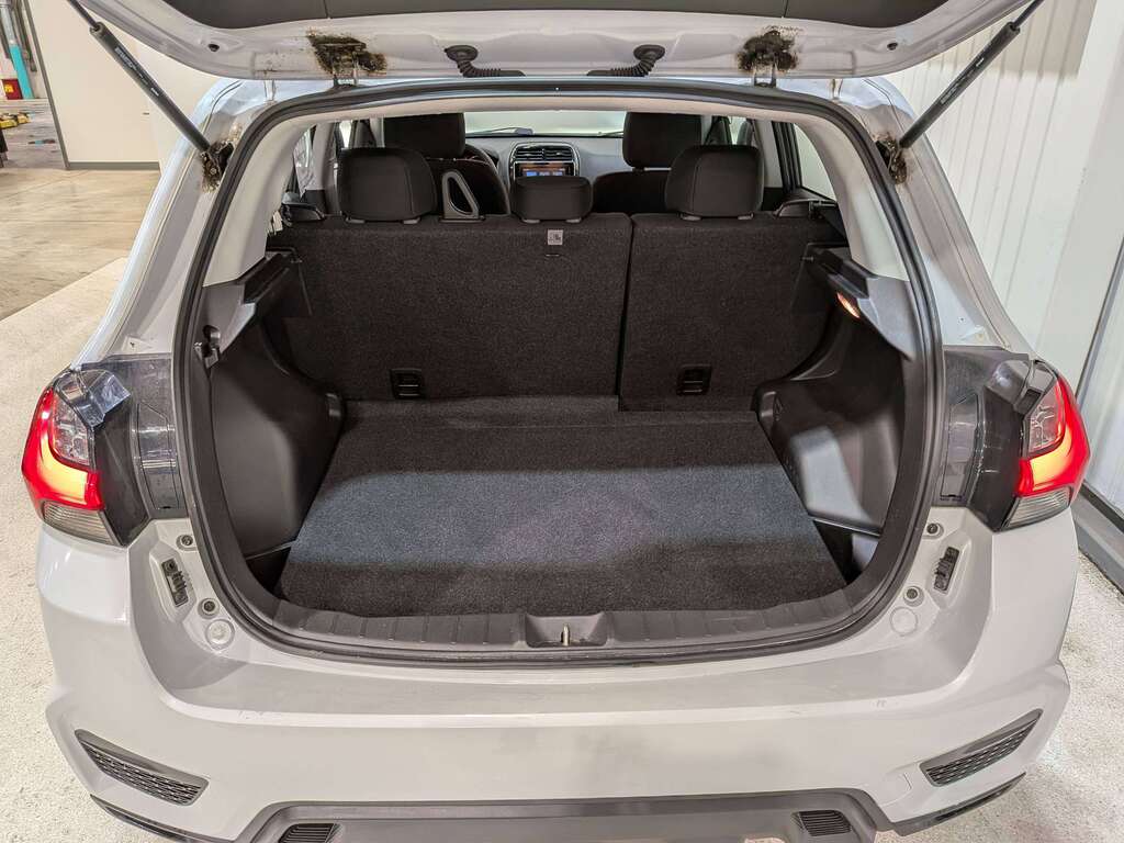 Mitsubishi RVR 2023