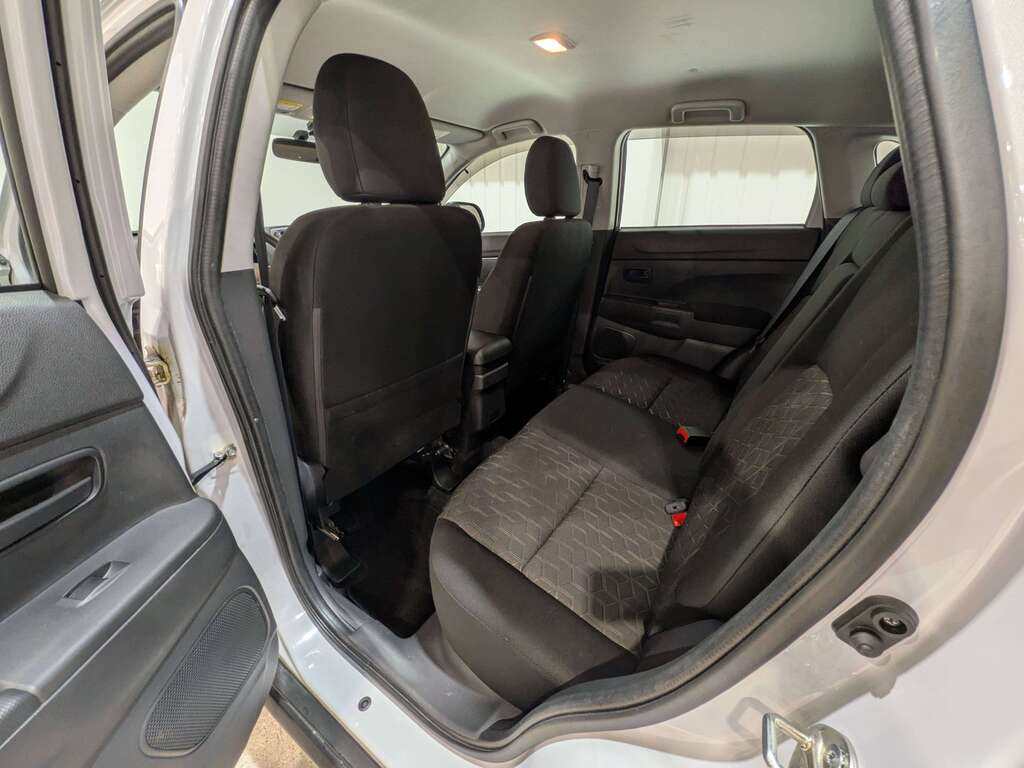 Mitsubishi RVR 2023