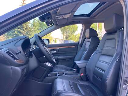 used 2017 Honda CR-V car, priced at $22,900
