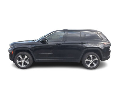 used 2022 Jeep Grand Cherokee car, priced at $37,995