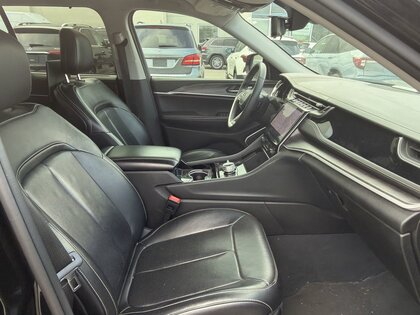 used 2022 Jeep Grand Cherokee car, priced at $37,995