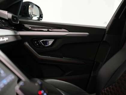 used 2019 Lamborghini Urus car, priced at $199,900