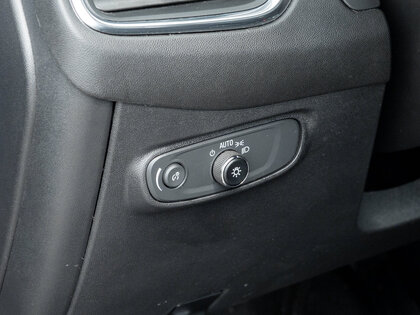 used 2022 Chevrolet Equinox car, priced at $23,295