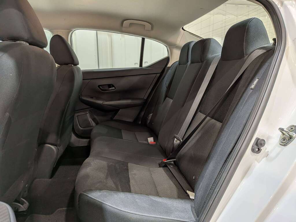 Nissan Sentra 2024