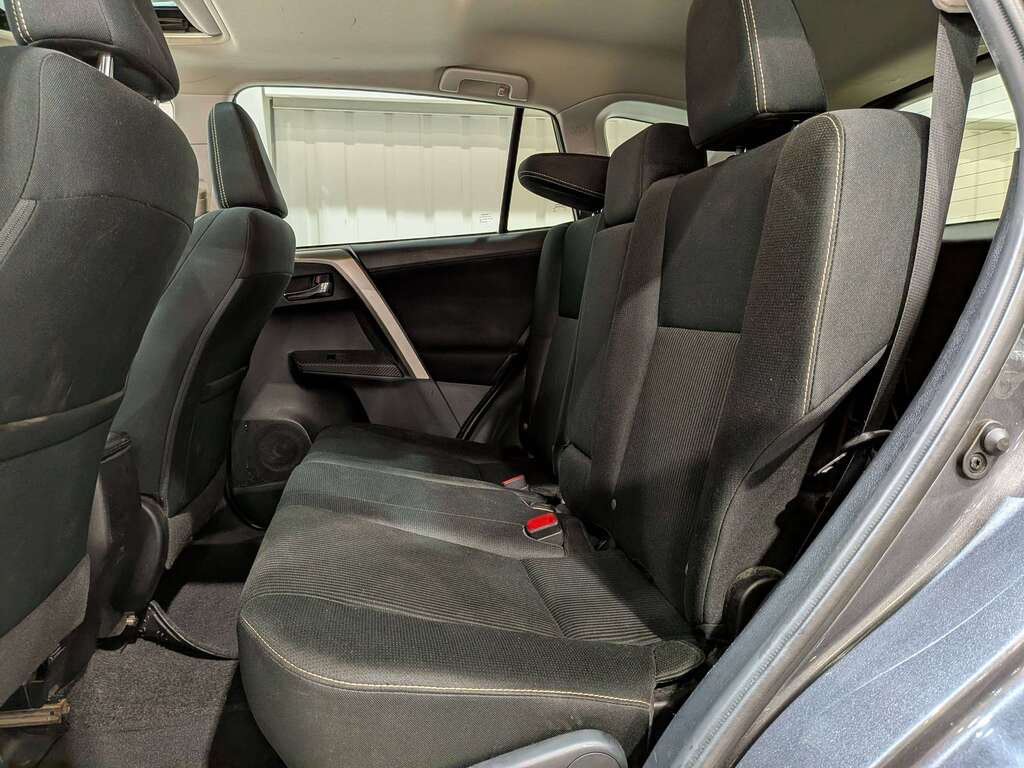 Toyota RAV4 2015