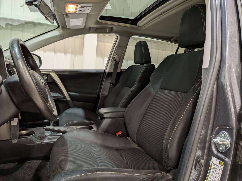 Toyota RAV4 2015