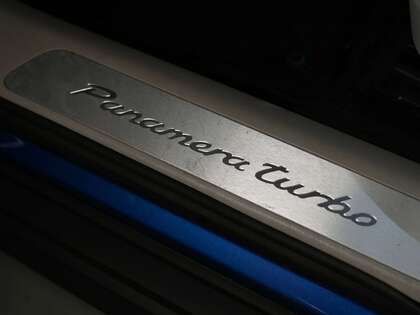 used 2017 Porsche Panamera car