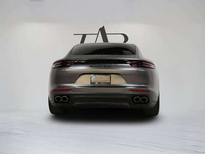 used 2017 Porsche Panamera car
